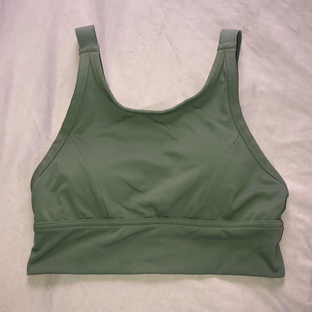 Sports bra